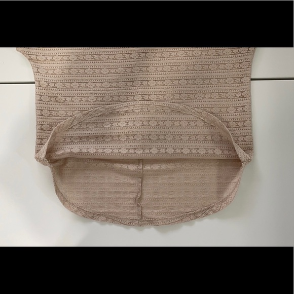 SEE- THOUGH UNIQUE BEIGE PATTERNED BLOUSE TOP - Picture 3 of 6